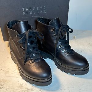 Barneys New York Black Leather Lace Up Bootie Size 36 (6)